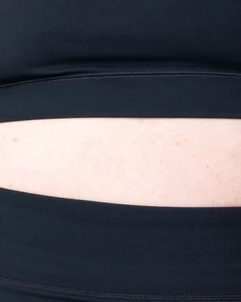 adventure performance skort | black