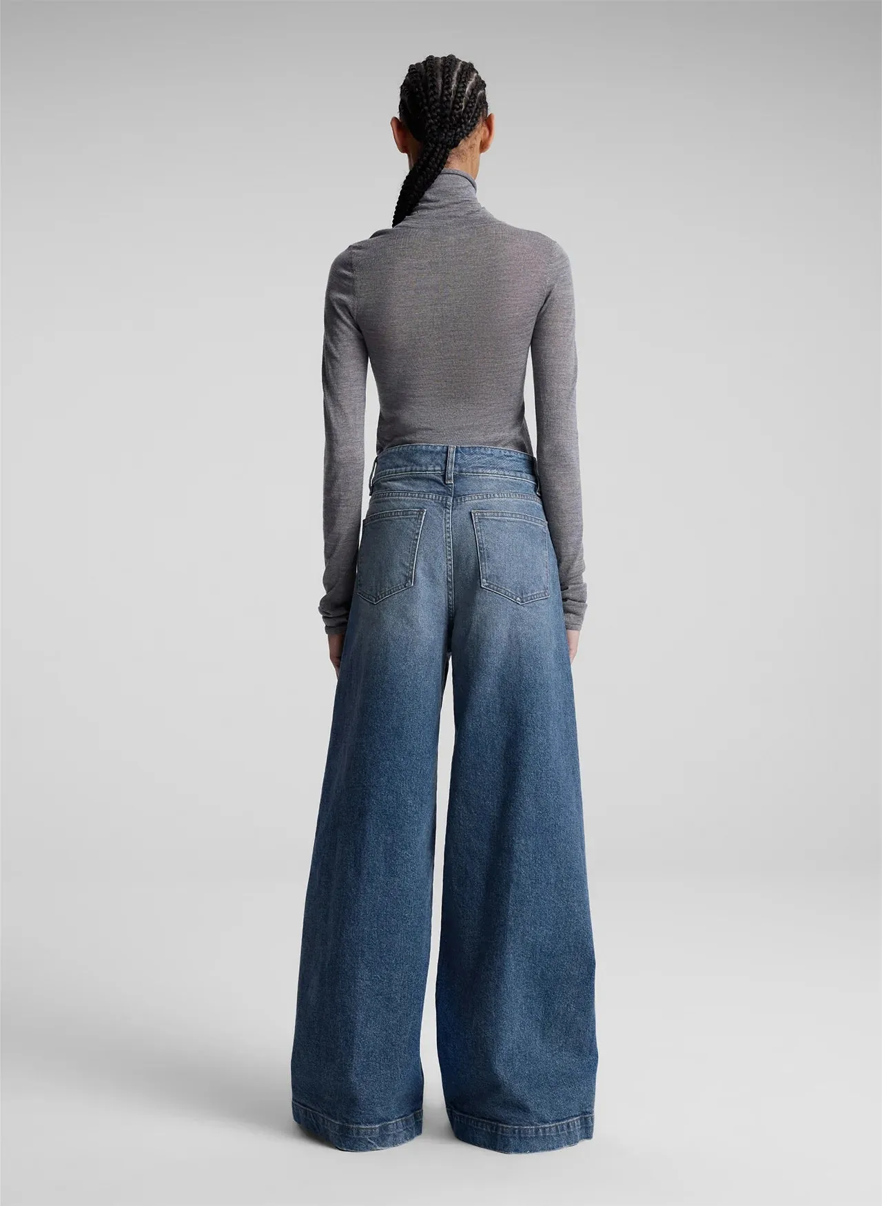 Hayes Fine Merino Turtleneck in Medium Heather Grey