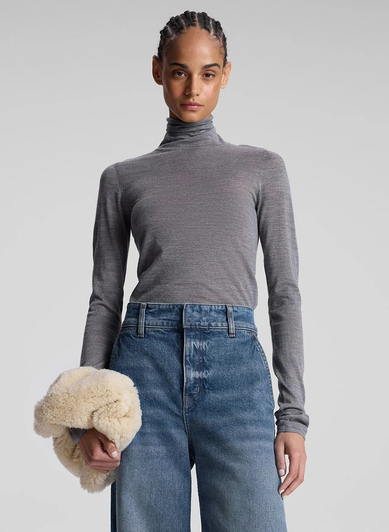 Hayes Fine Merino Turtleneck in Medium Heather Grey