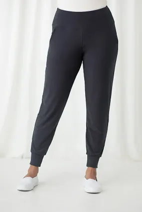 Motion Trim Cuff Jogger | Graphite