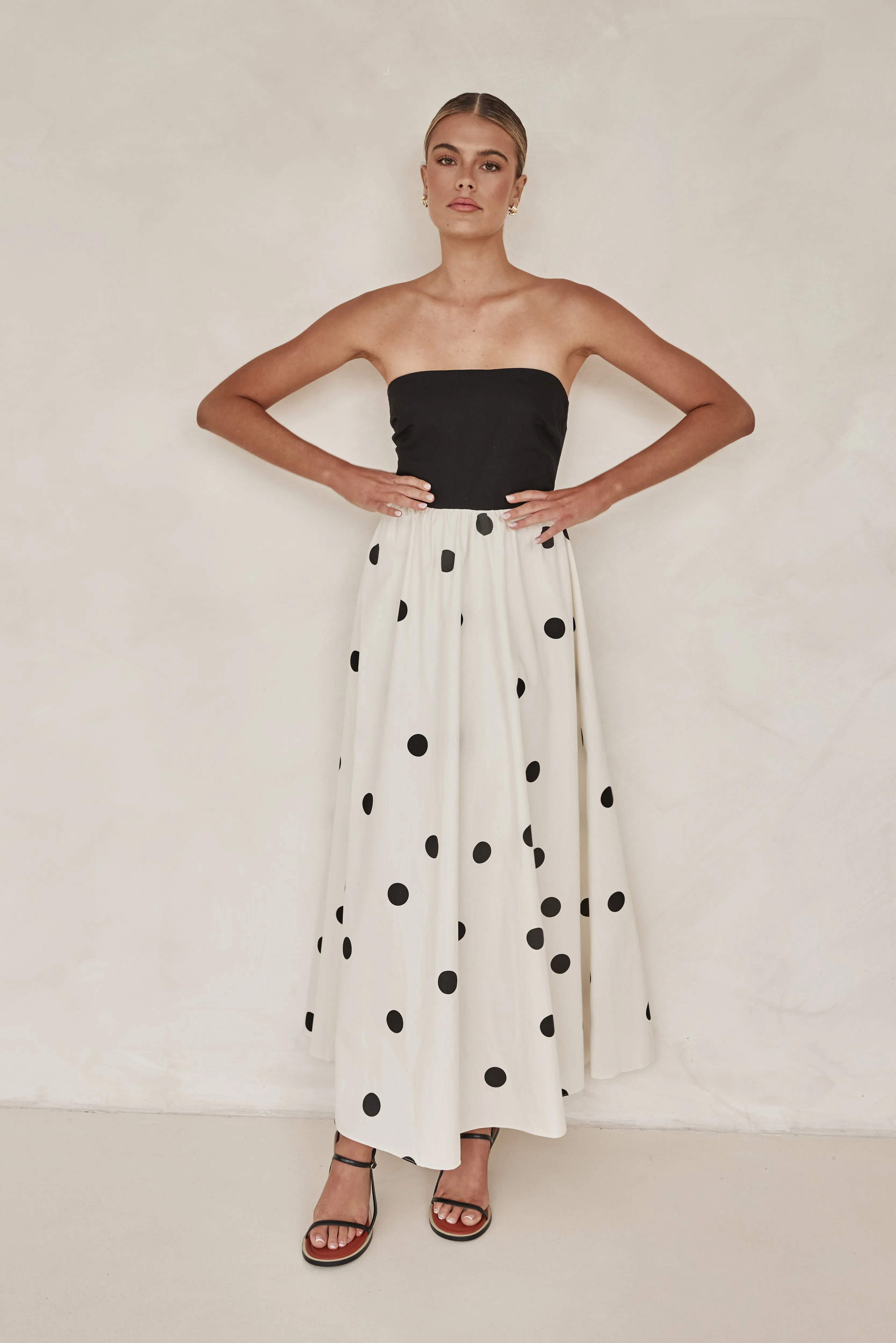 Olida Maxi Dress (Black)