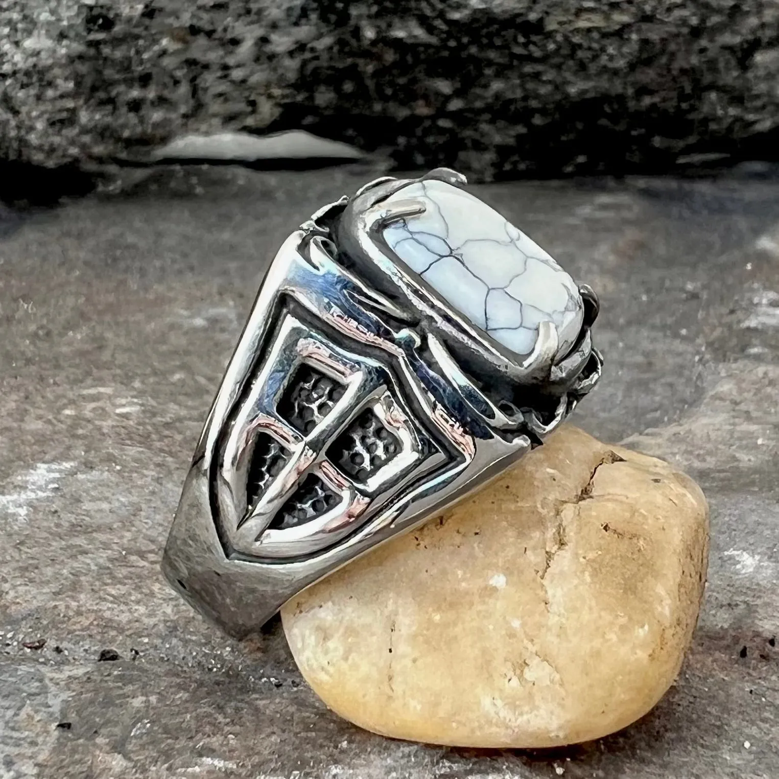 "White Stone" - Crusader - R74